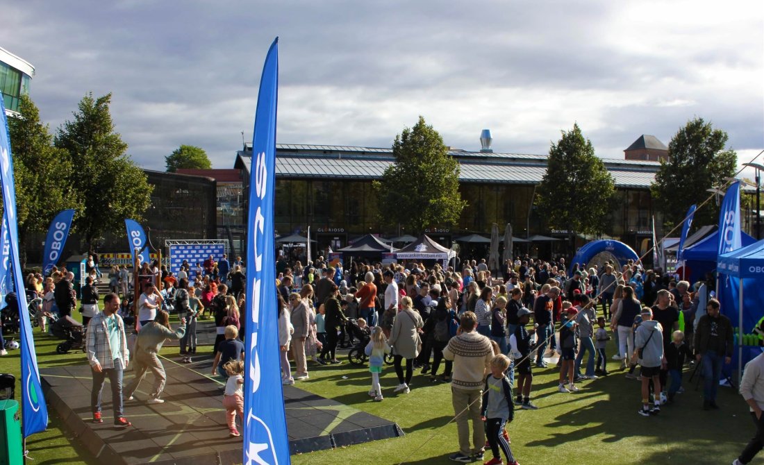 Fanzone2.jpg